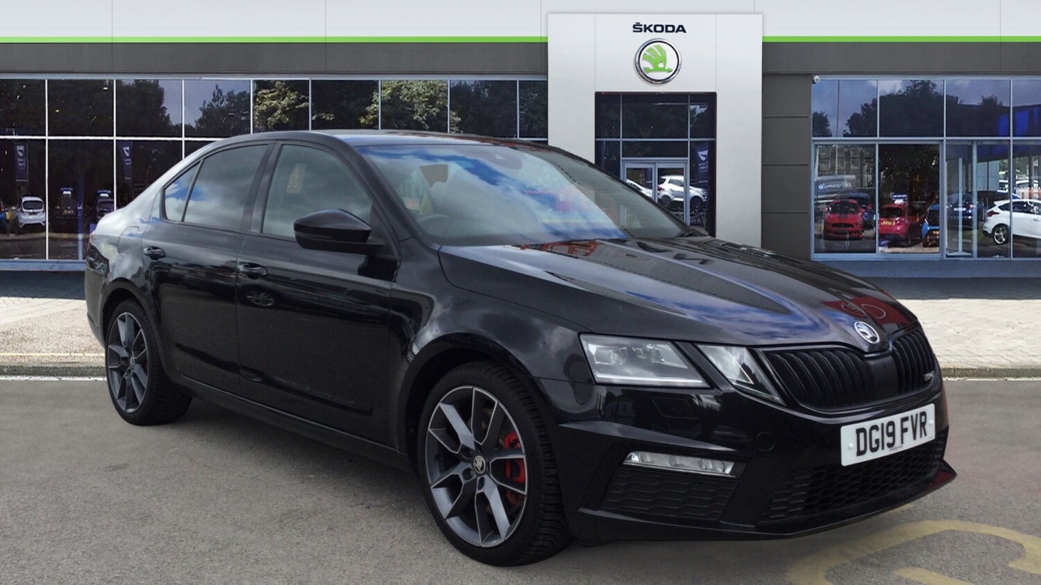 Black skoda octavia